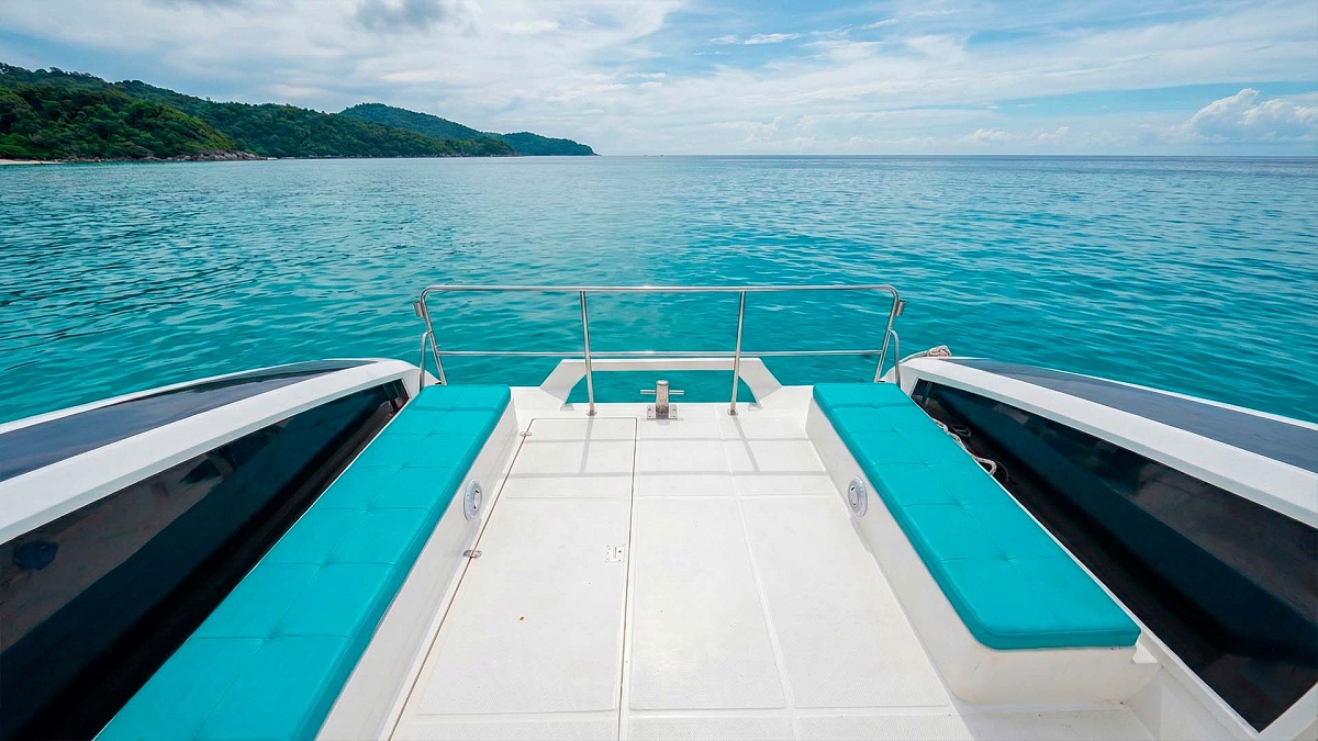 Аренда моторного катамарана Power Catamaran 50 на Пхукете